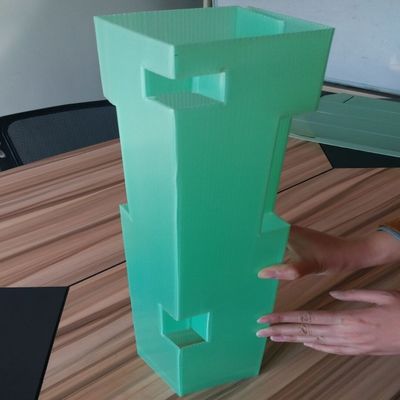 Hollow PP Corflute Tree Guards Triangle Twinwall Plastic Tree Wrap