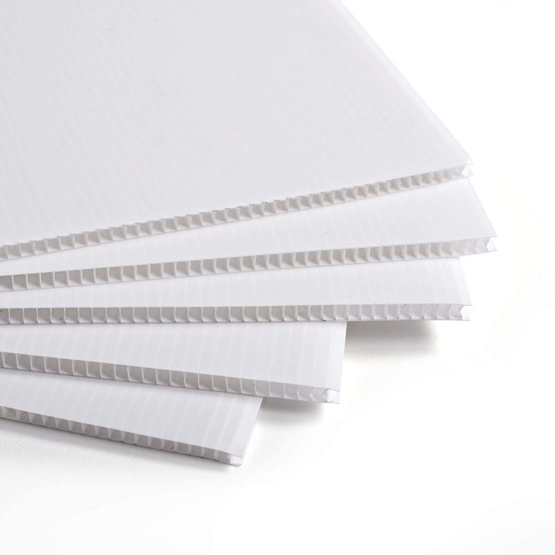 PP Corrugated Plastic Sheet Corflute Board Foldable Lightweight Customized Durable