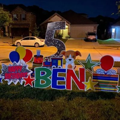 प्रत्येक अवसर के लिए व्यक्तिगत पीपी यार्ड कार्ड यार्ड संकेतों के साथ अद्वितीय और यादगार मनाएं